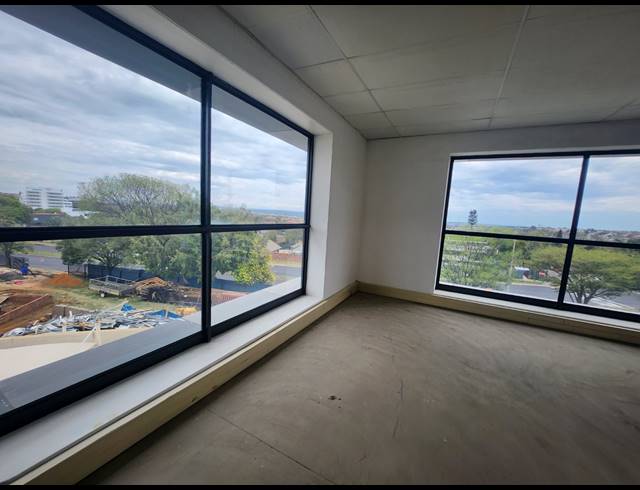 275M² OFFICE TO LET IN HALFWAY GARDENS